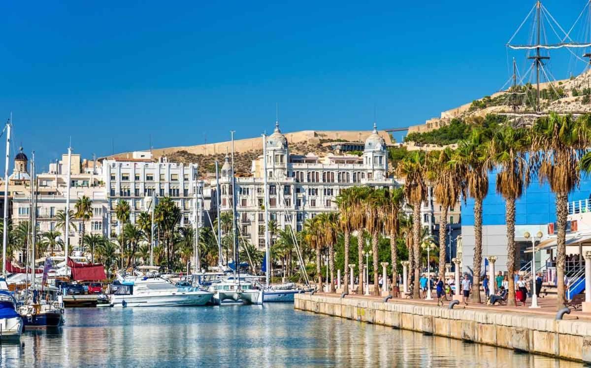 Centrum F Alicante Eksteriør bilde