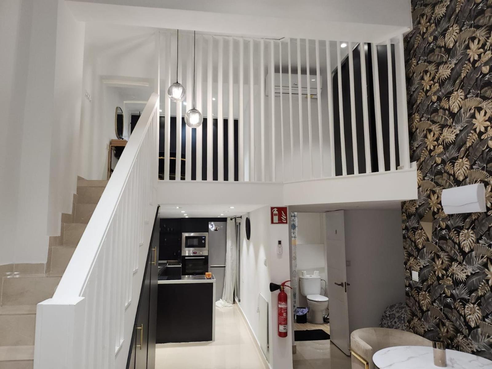 Centrum F Alicante Rom bilde