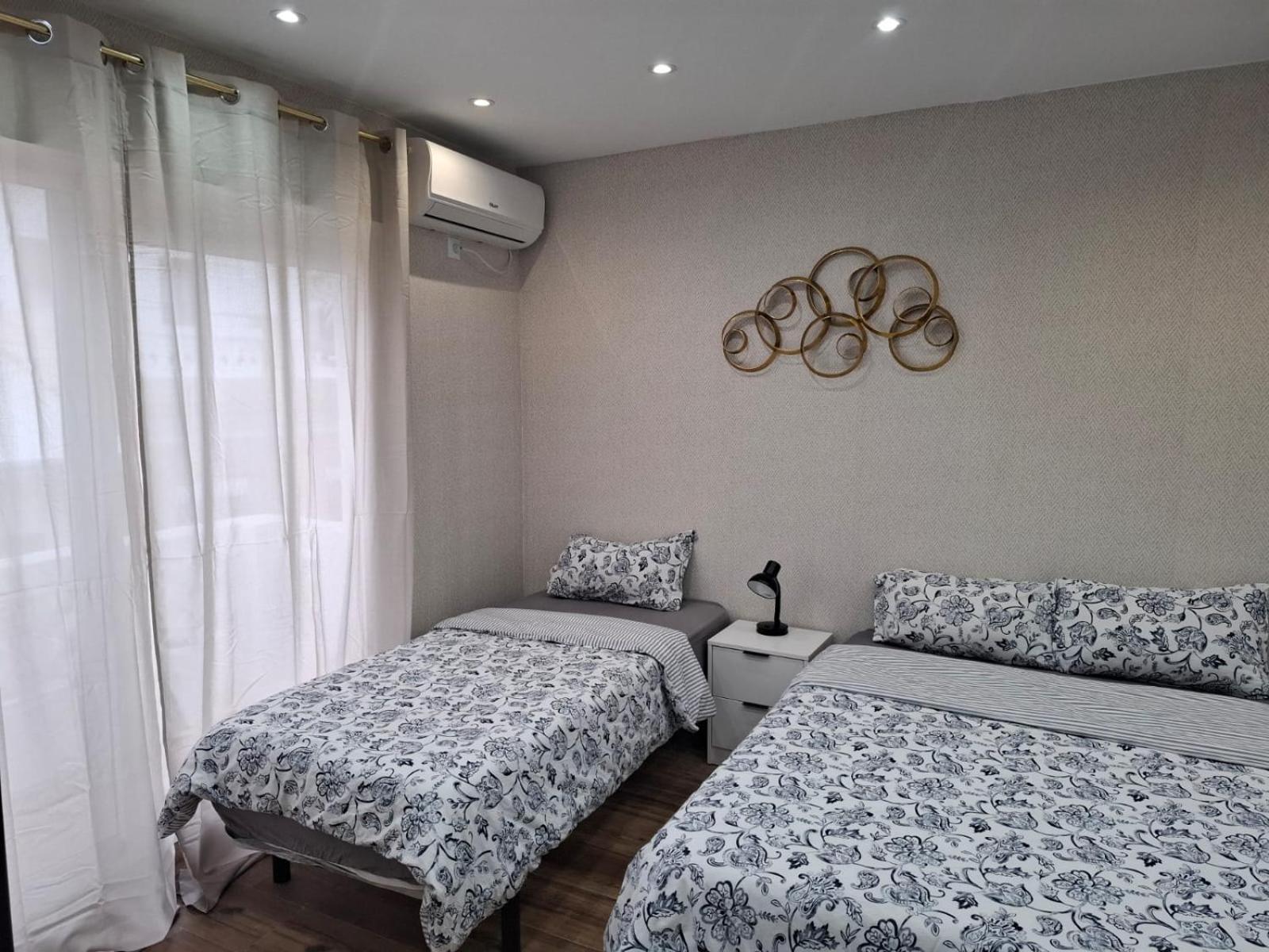 Centrum F Alicante Rom bilde