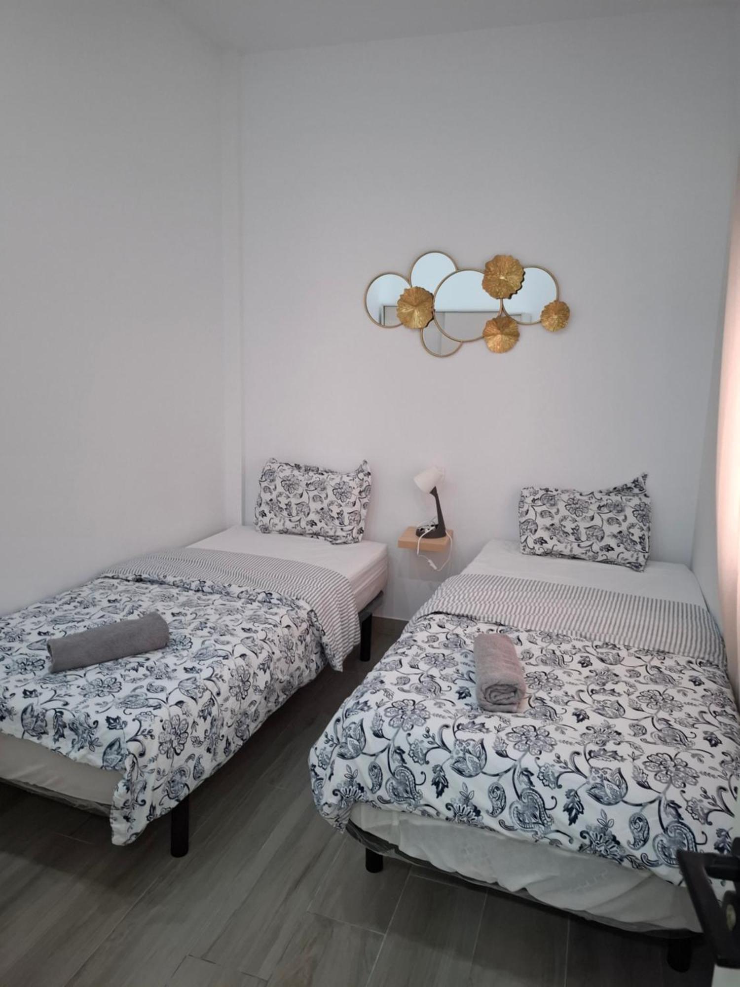 Centrum F Alicante Rom bilde